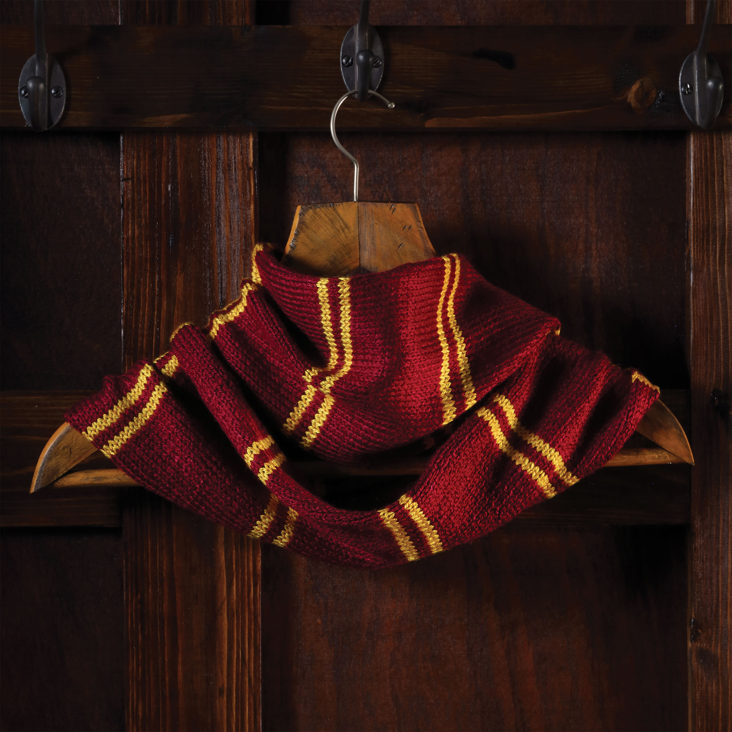 Gryffindor Loop Scarf Knitting Set - Harry Potter
