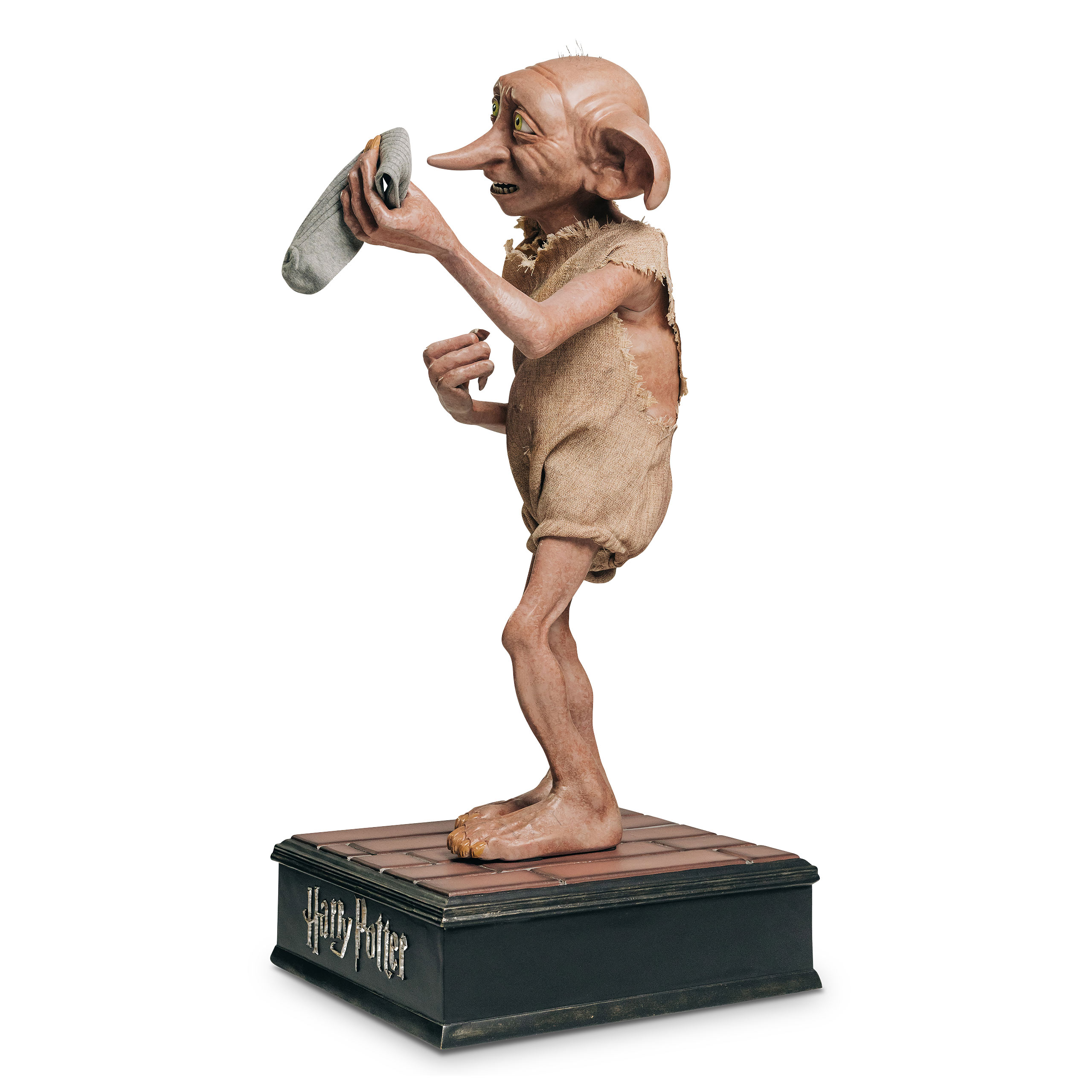 Dobby avec chaussette statue grandeur nature version 3 - Harry Potter