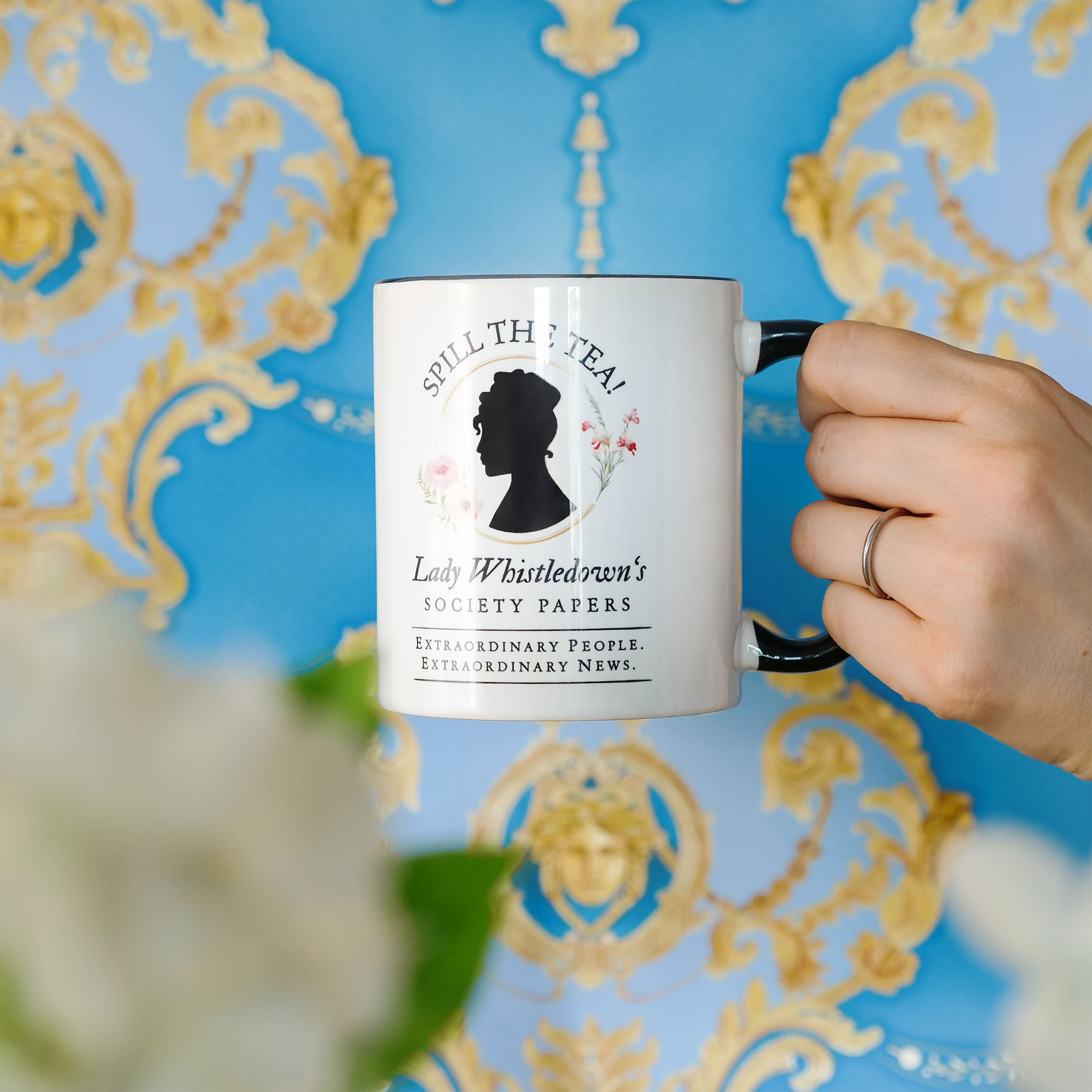 Spill the Tea! Society Papers Tasse für Bridgerton Fans