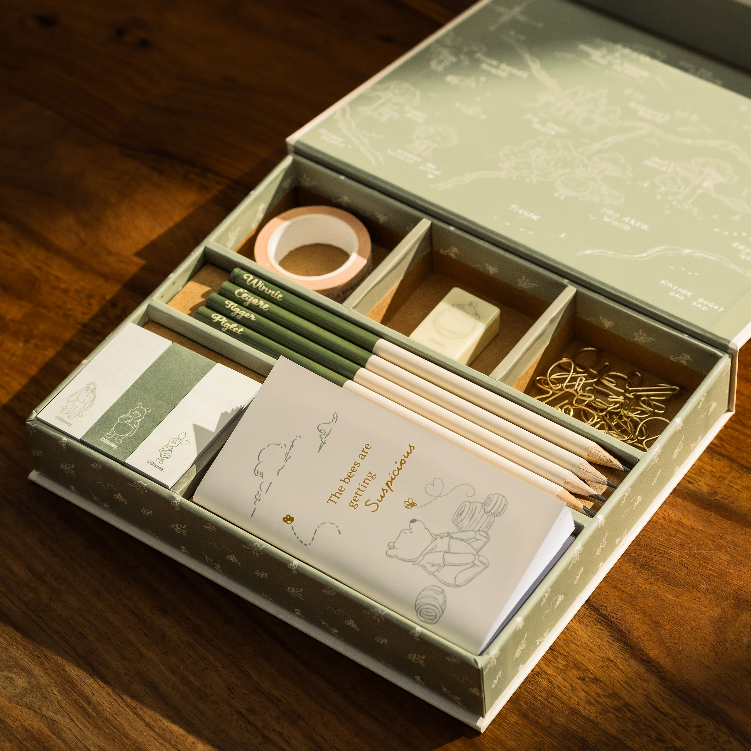 Winnie the Pooh - Friends Stationery Set