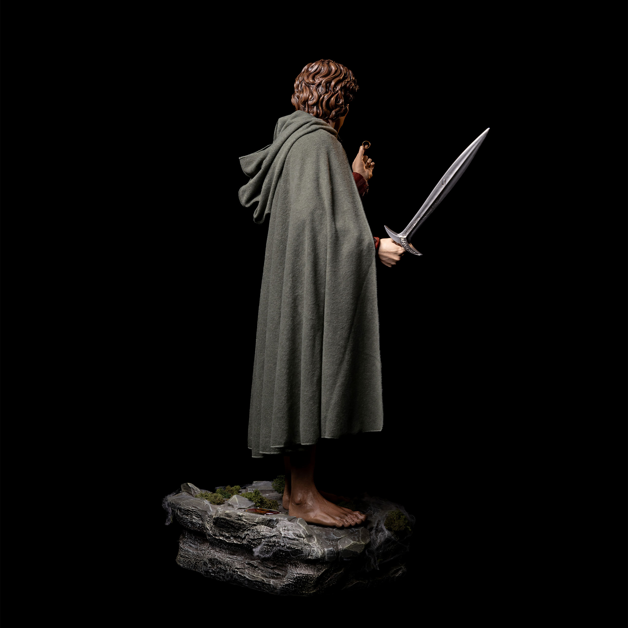 Frodo Life-Size Statue 1:1 - Lord of the Rings