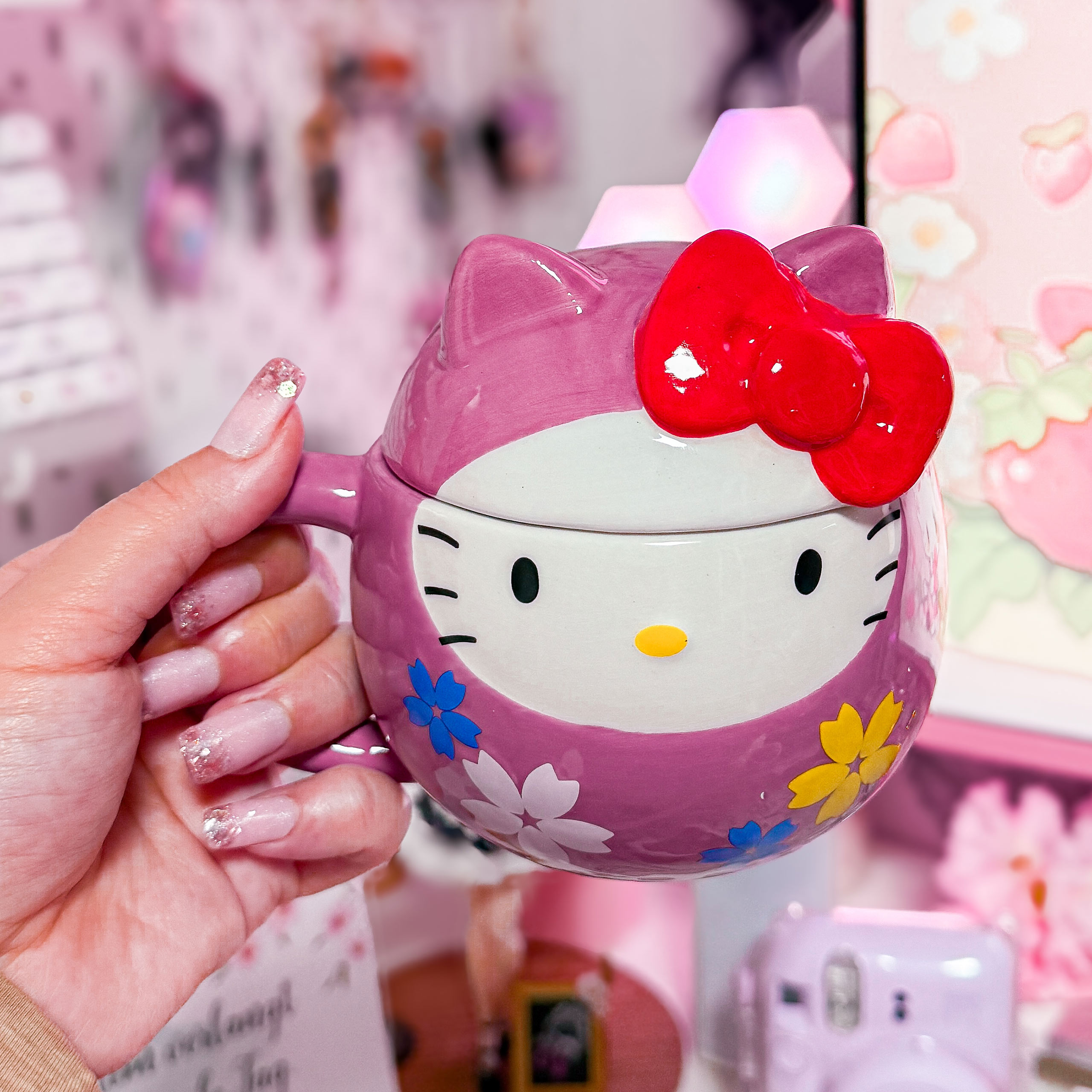 Hello Kitty - Daruma 3D Mug with Lid