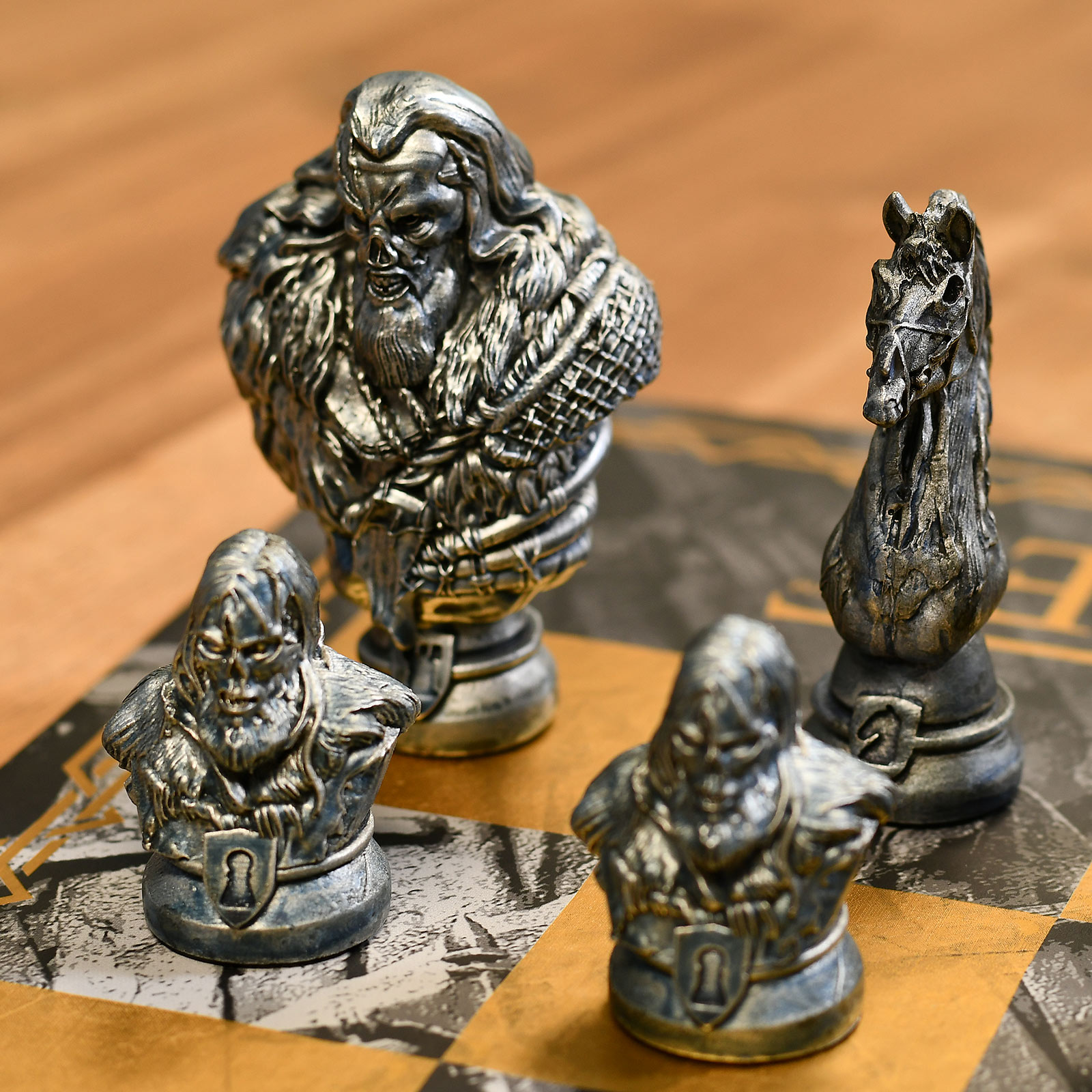 Game of Thrones - Chess Set Collectors Edition