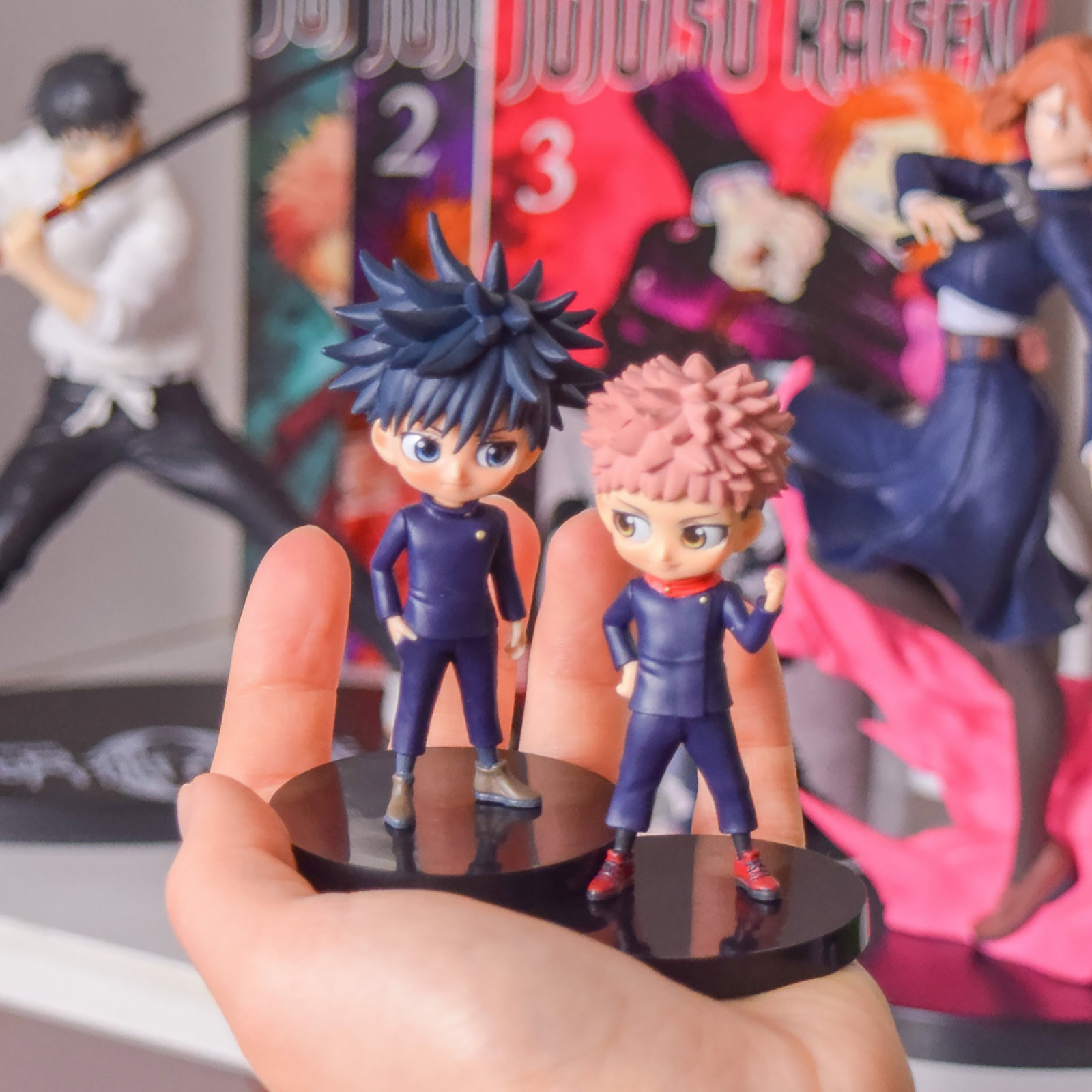 Figurine QPosket Mini Yuji Itadori Jujutsu Kaisen - 7 Cm, PVC, Multicolore