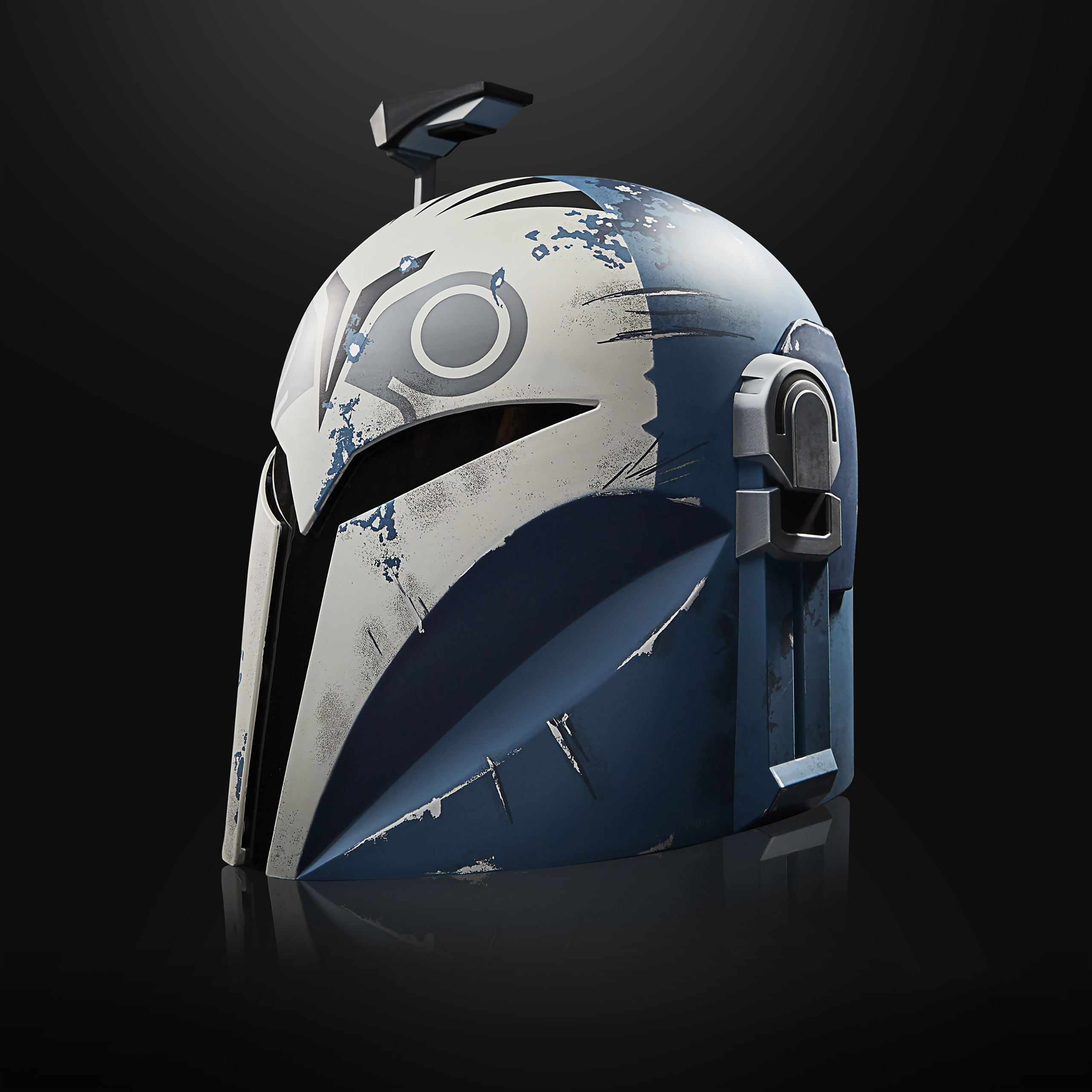 Réplique du casque premium Bo-Katan Re-Armored avec effets lumineux - Star Wars The Mandalorian