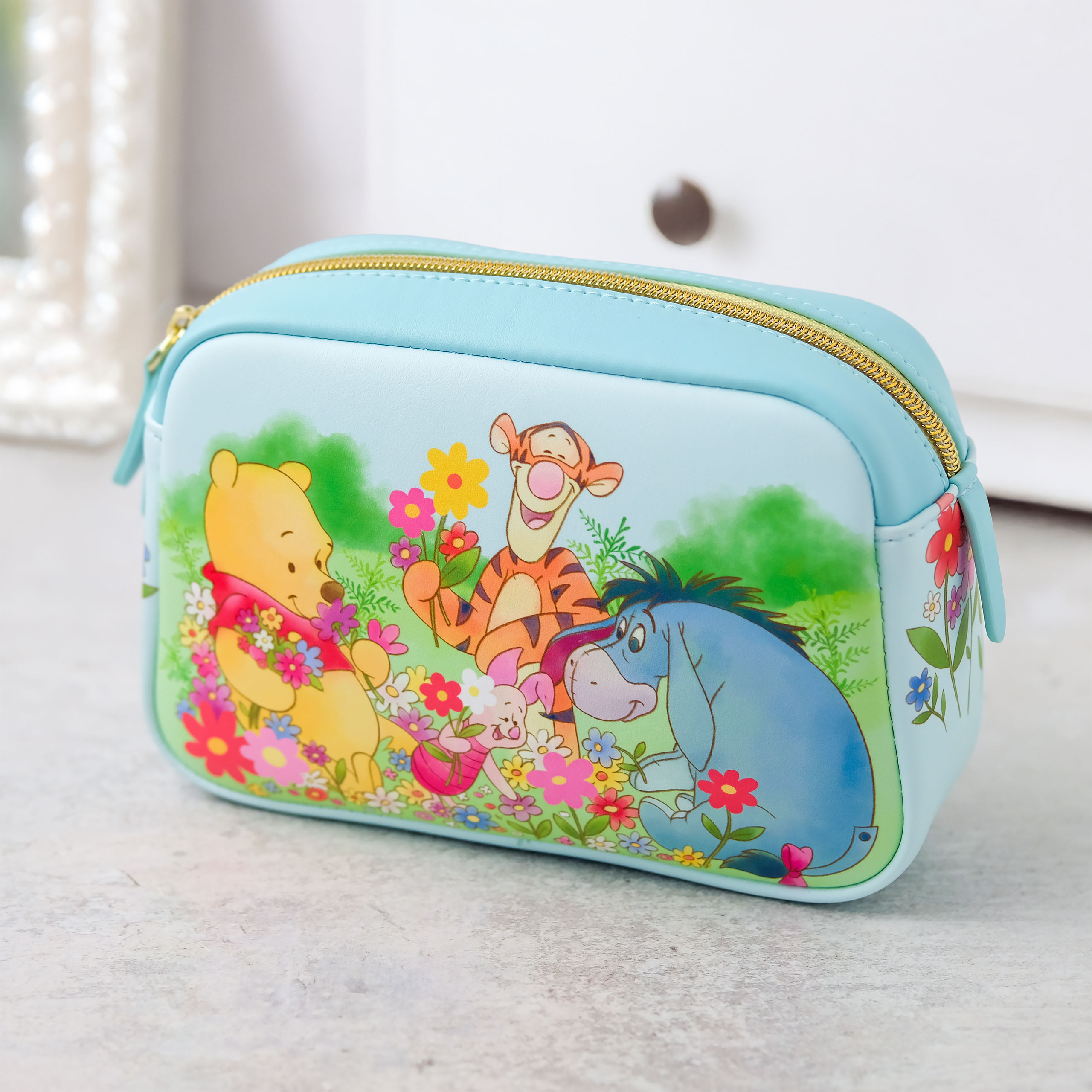 Winnie the Pooh - Friends Beauty Case