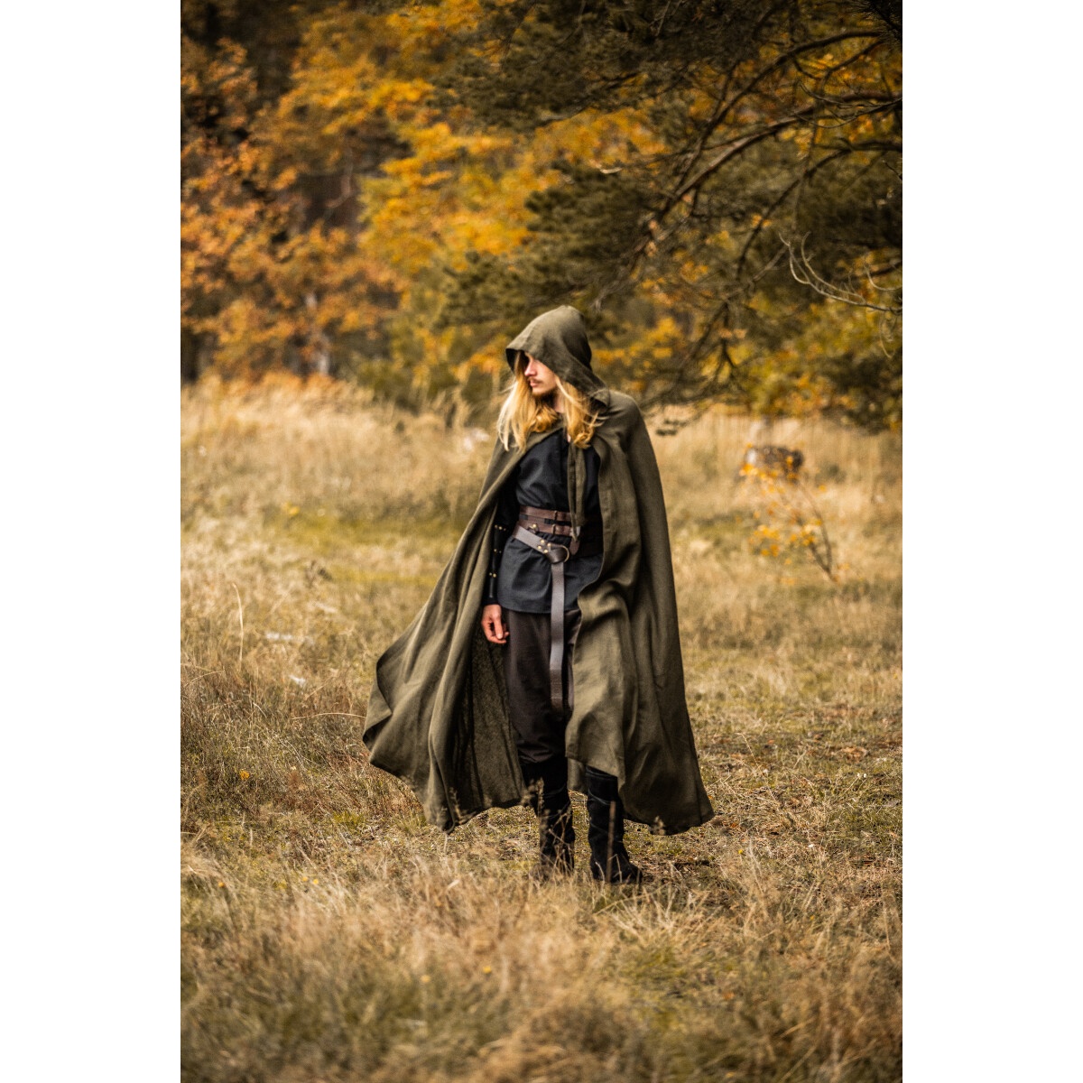 Capa medieval de lino Mimir verde