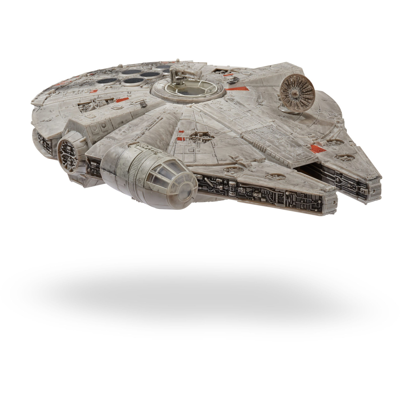 Star Wars Véhicule avec fonctionnalité et figurine Millenium Falcon 23 cm