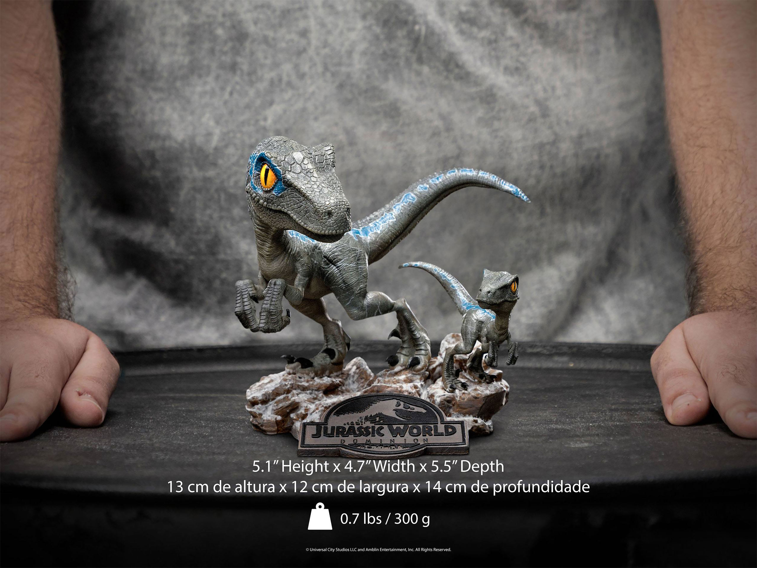 Jurassic World - Blue en Beta Diorama Figuur