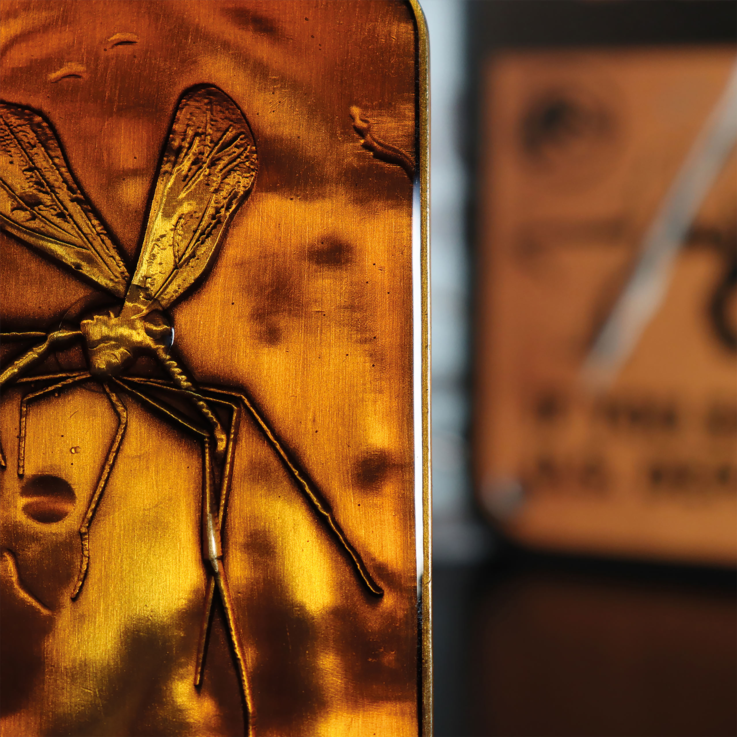 Jurassic Park - Mosquito in Amber Metal Bar Replica Limited