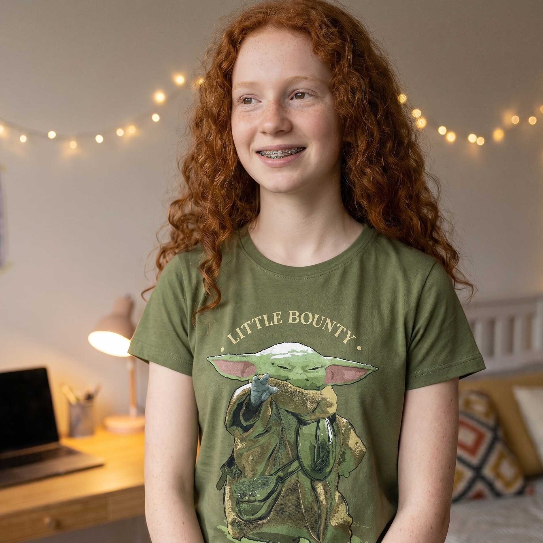 Grogu Little Bounty Women's T-Shirt - Star Wars The Mandalorian