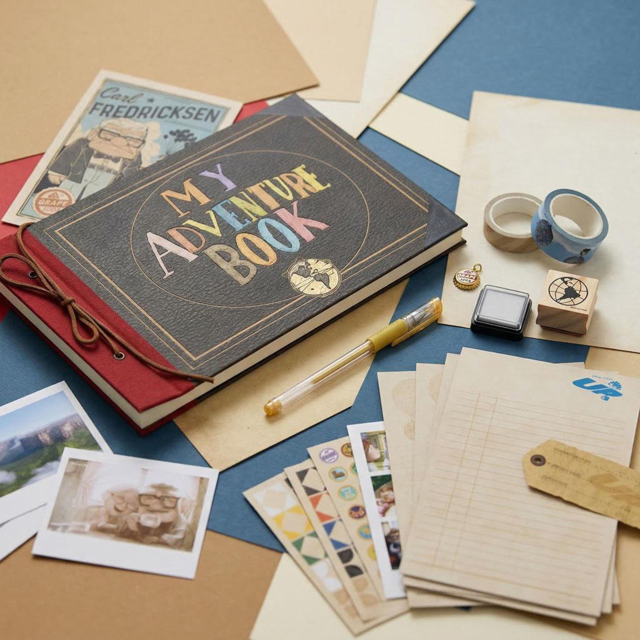 Pixar - My Adventure Scrapbook Geschenkset