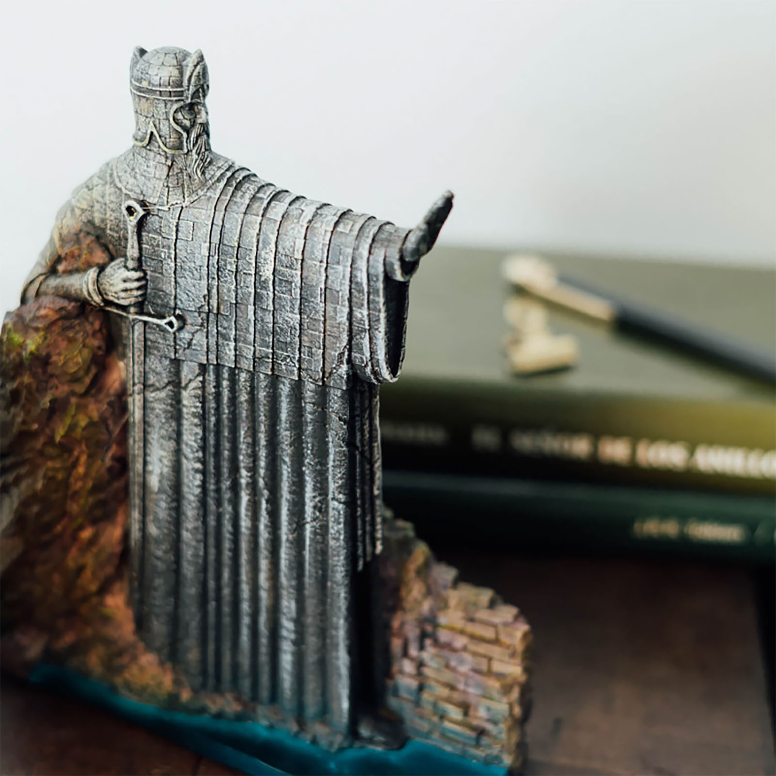 Lord of the Rings - Gates of Argonath Bookends