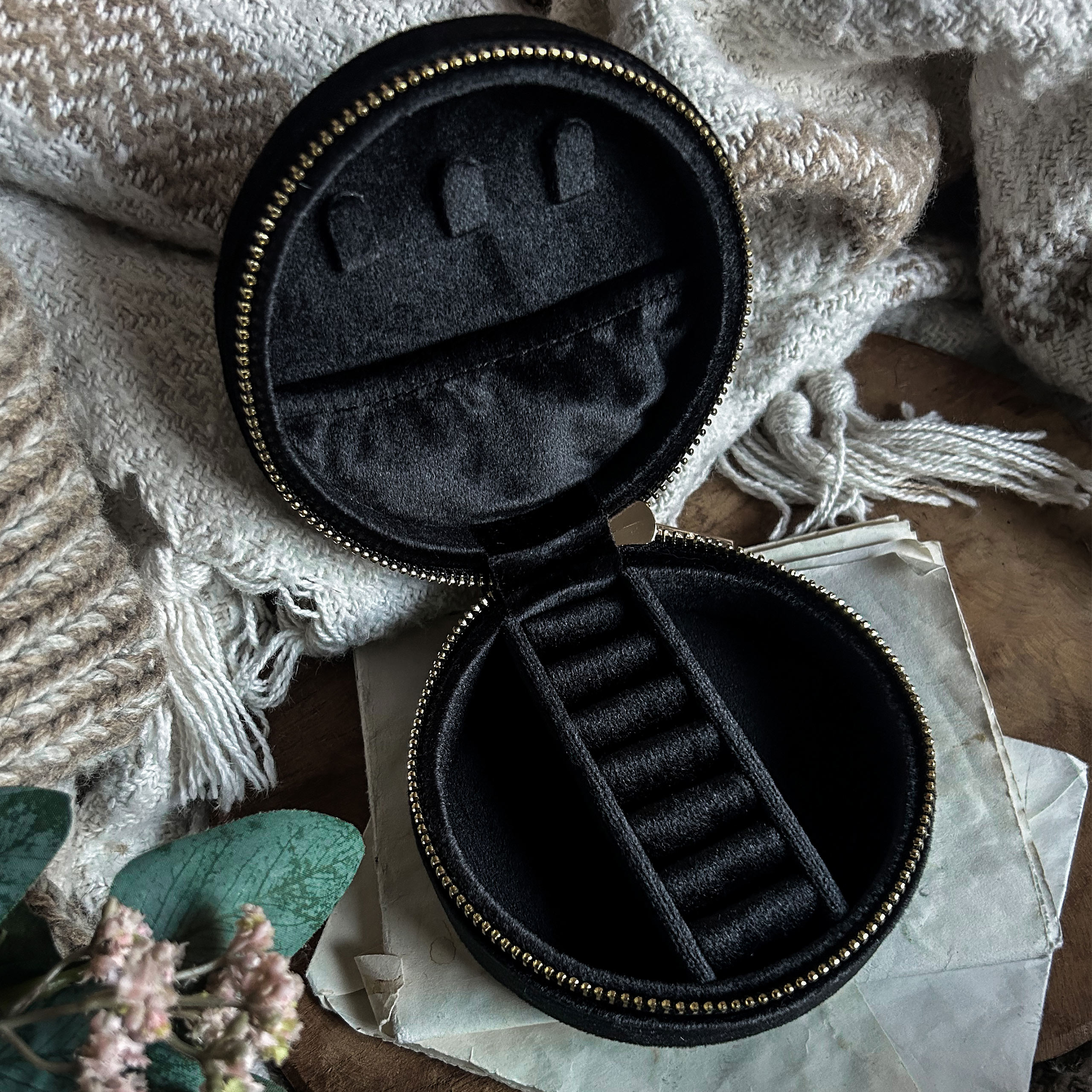 Harry Potter - Golden Snitch Plush Jewelry Box
