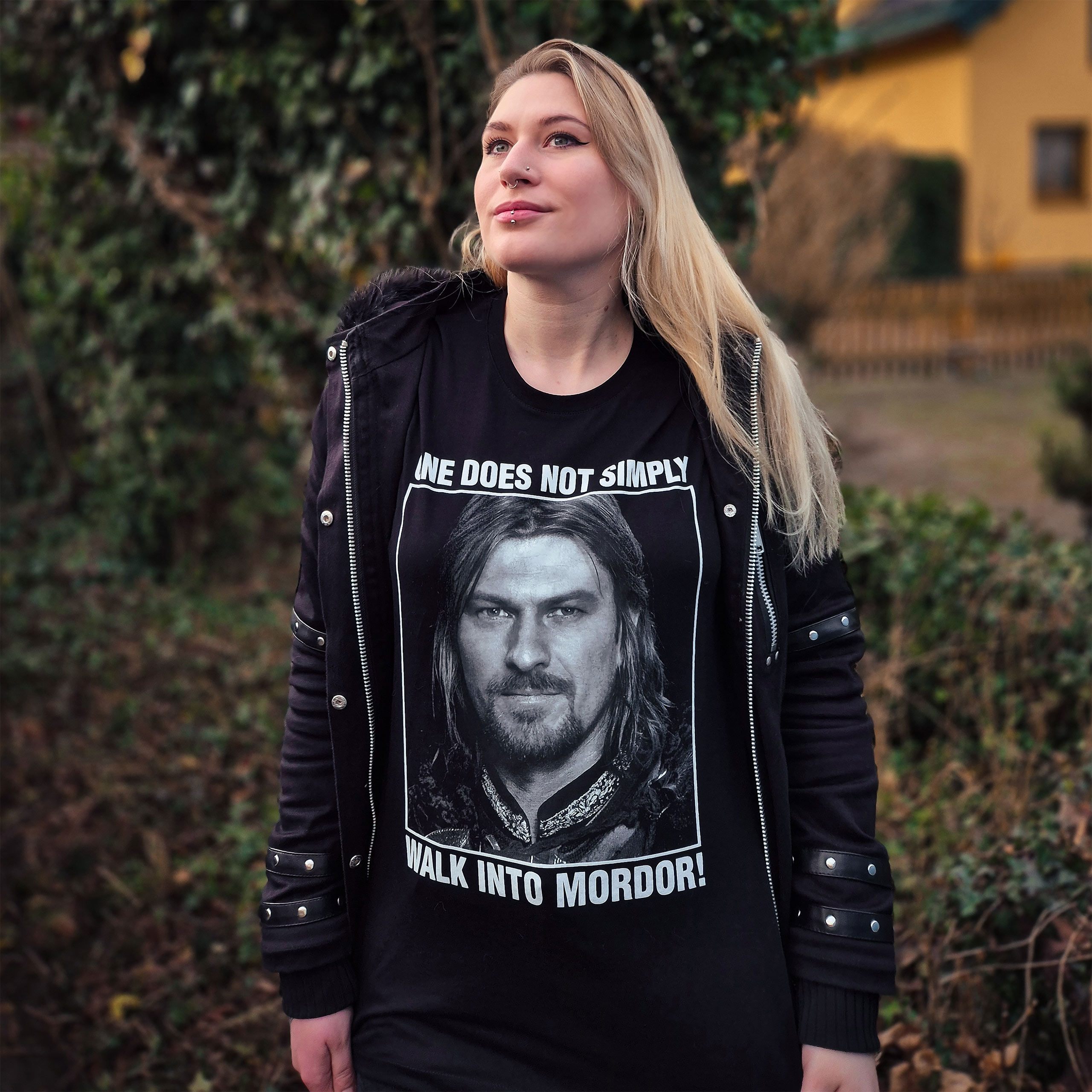 Boromir Men loopt niet zomaar Mordor binnen T-shirt - Lord of the Rings