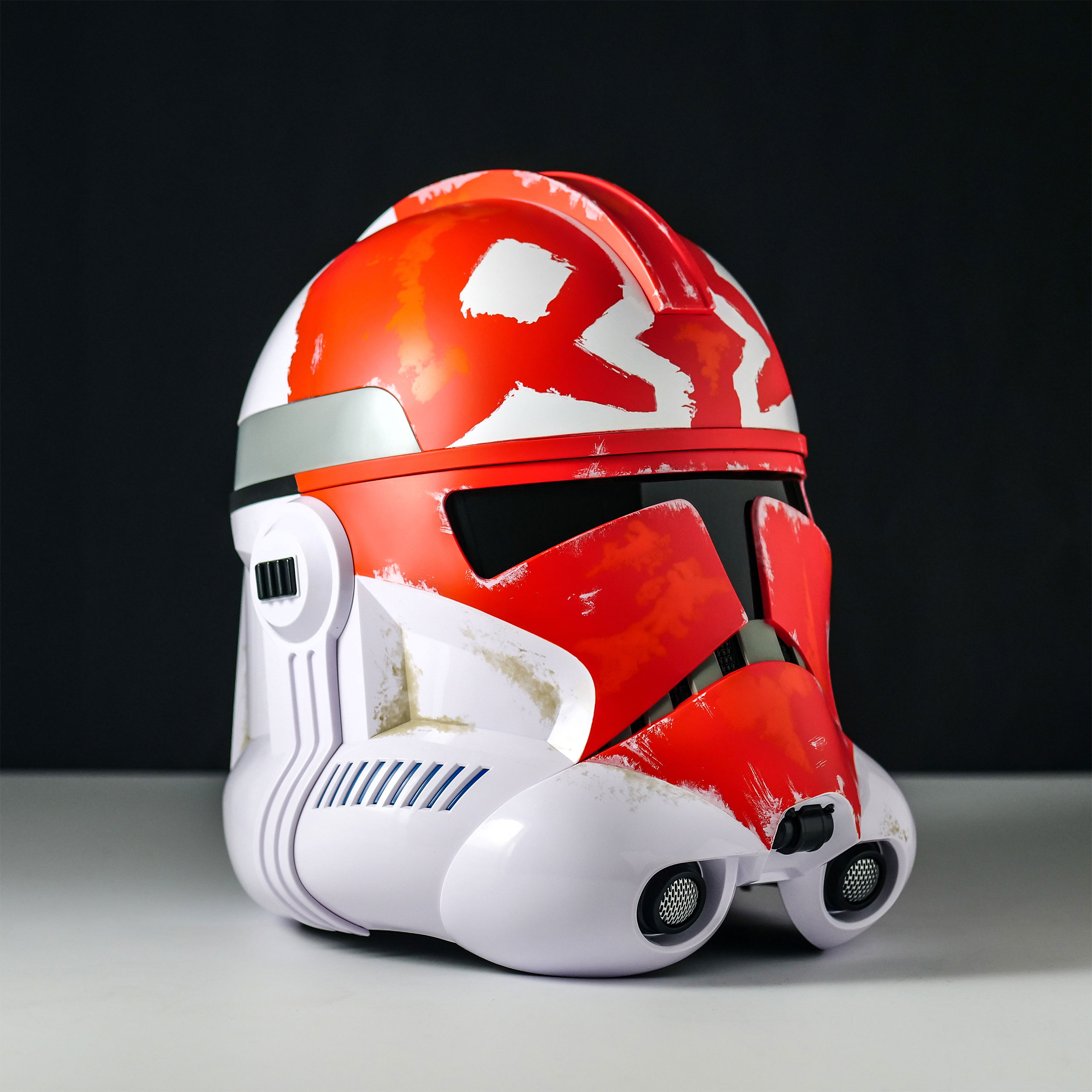 Ahsoka Tano 332nd Clone Trooper Premium Helm Replica met Stemvervormer - Star Wars