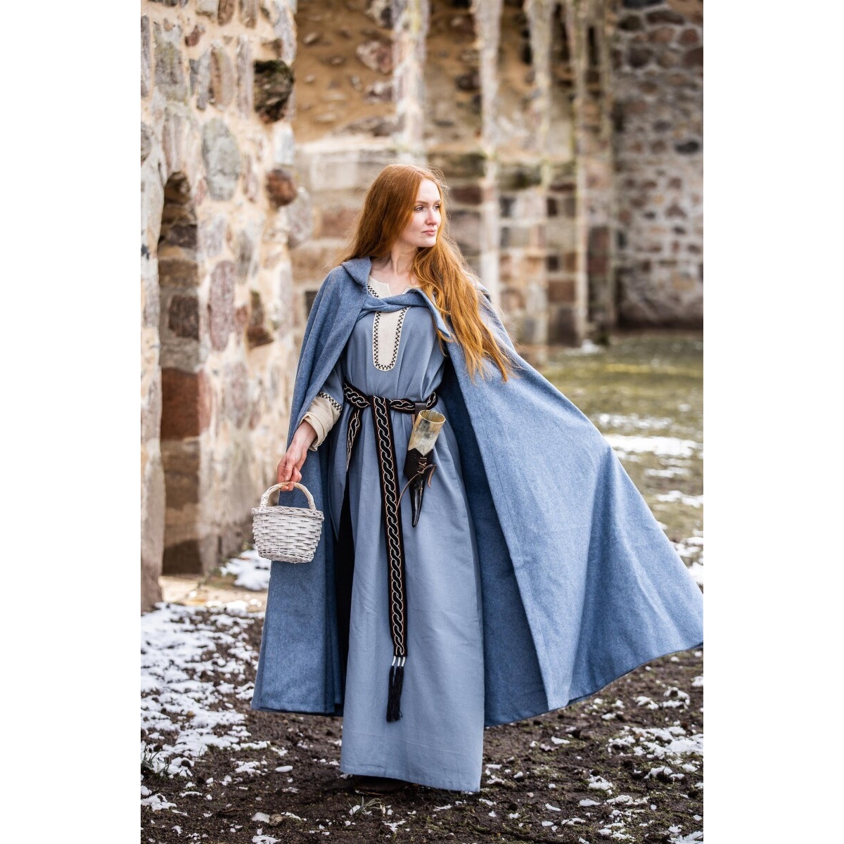 Capa medieval con capucha Mila azul paloma