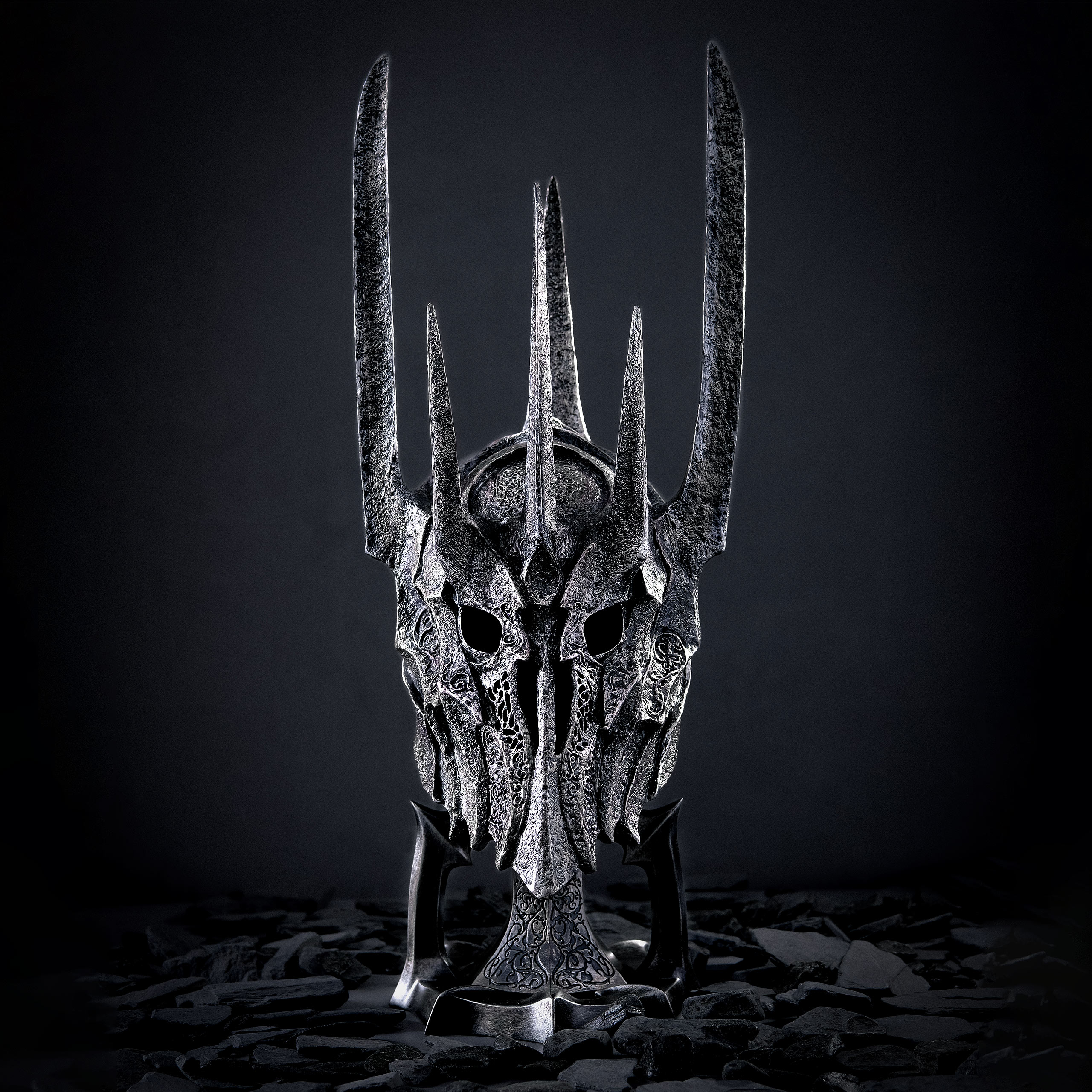 Sauron's Helmet Replica - Lord of the Rings