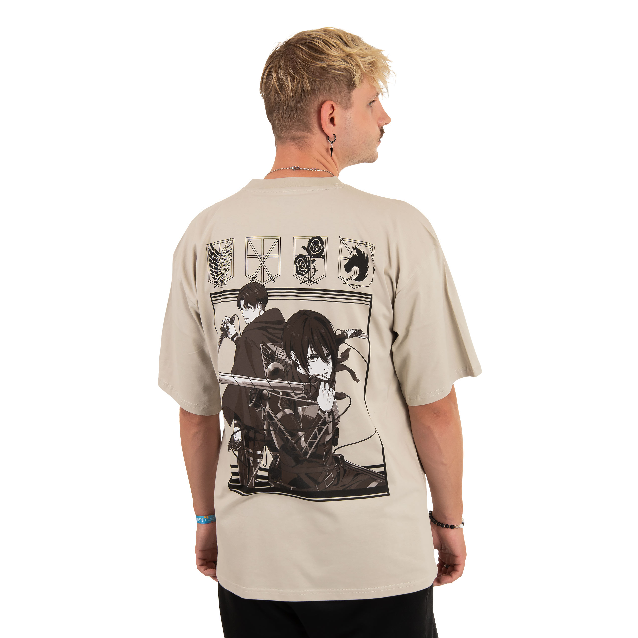 Attack on Titan - Groep Oversize T-shirt beige