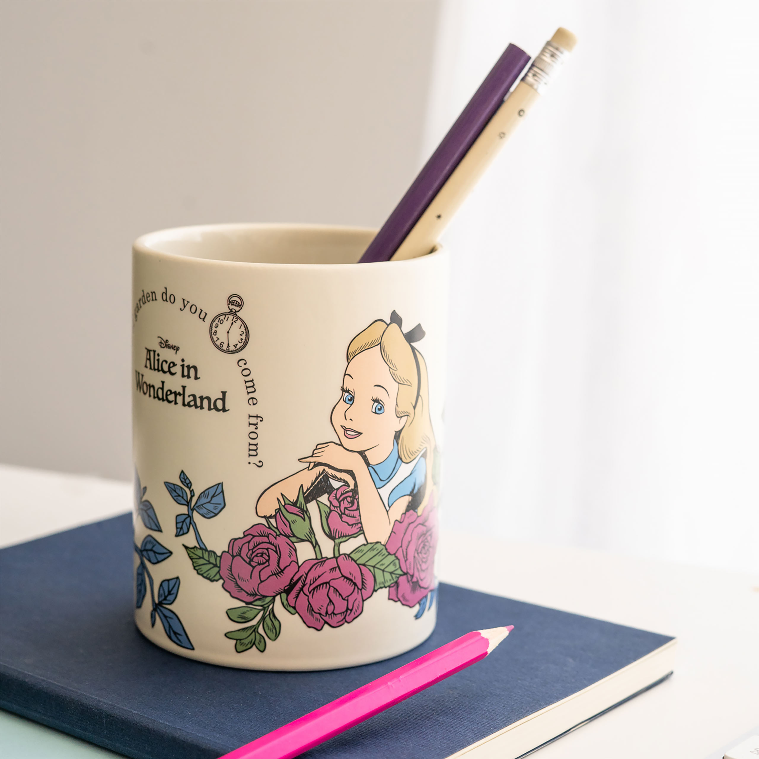 Alice in Wonderland - Flower Pen Holder