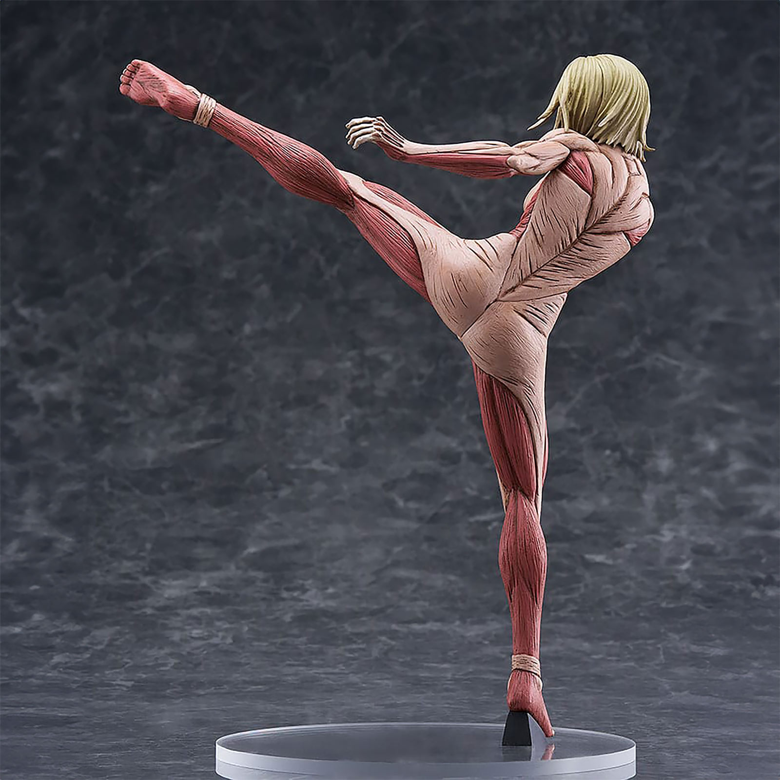 Attack on Titan - Figurine Annie Leonhart Version Titan Féminine