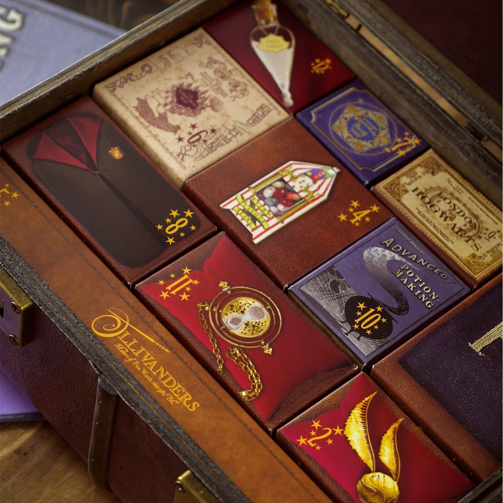 Harry Potter - Calendario dell'Avvento Valigia Hogwarts