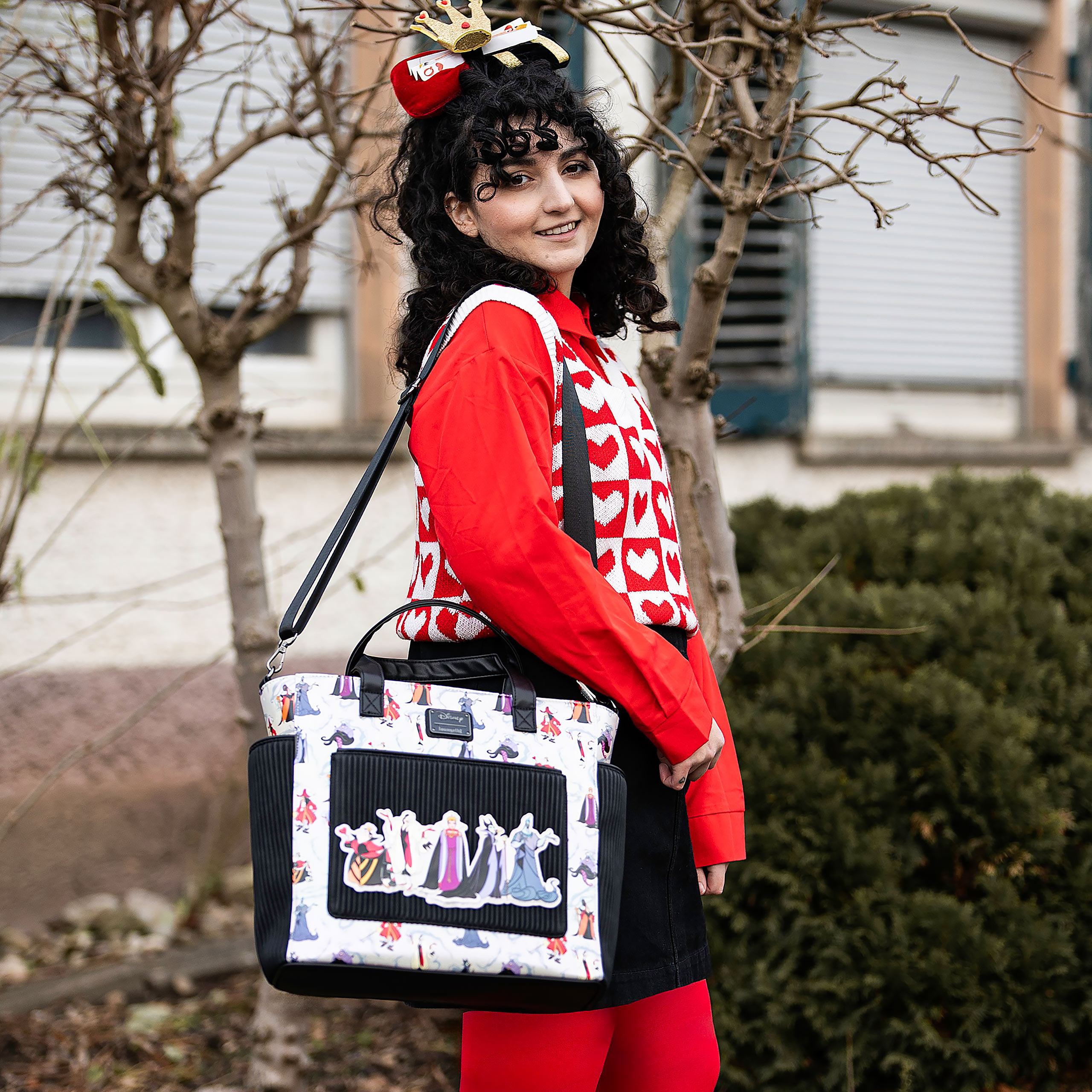 Villains - wandelbare Crossbody Tasche
