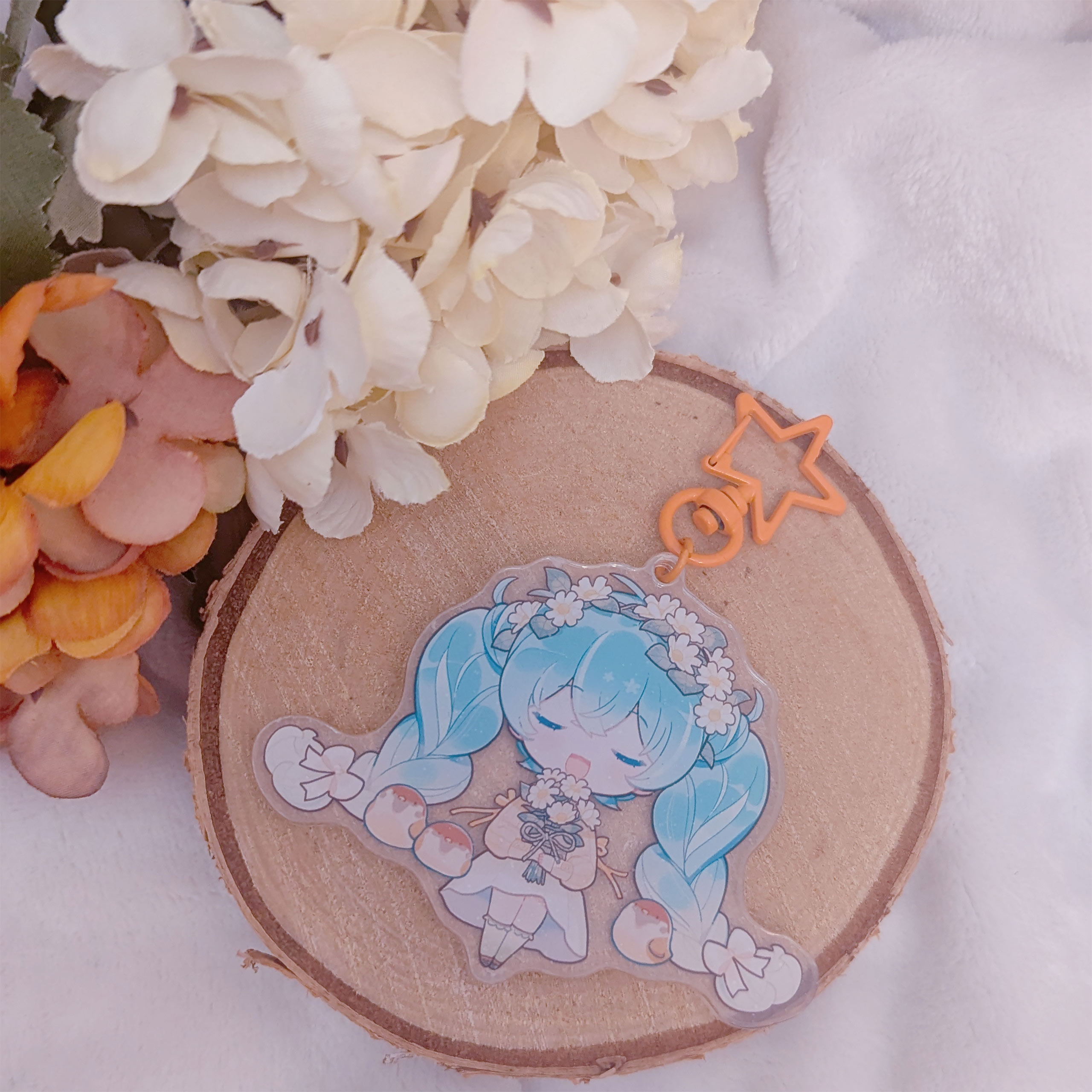 Hatsune Miku - Kawaii Autumn Time Acrylic Keychain