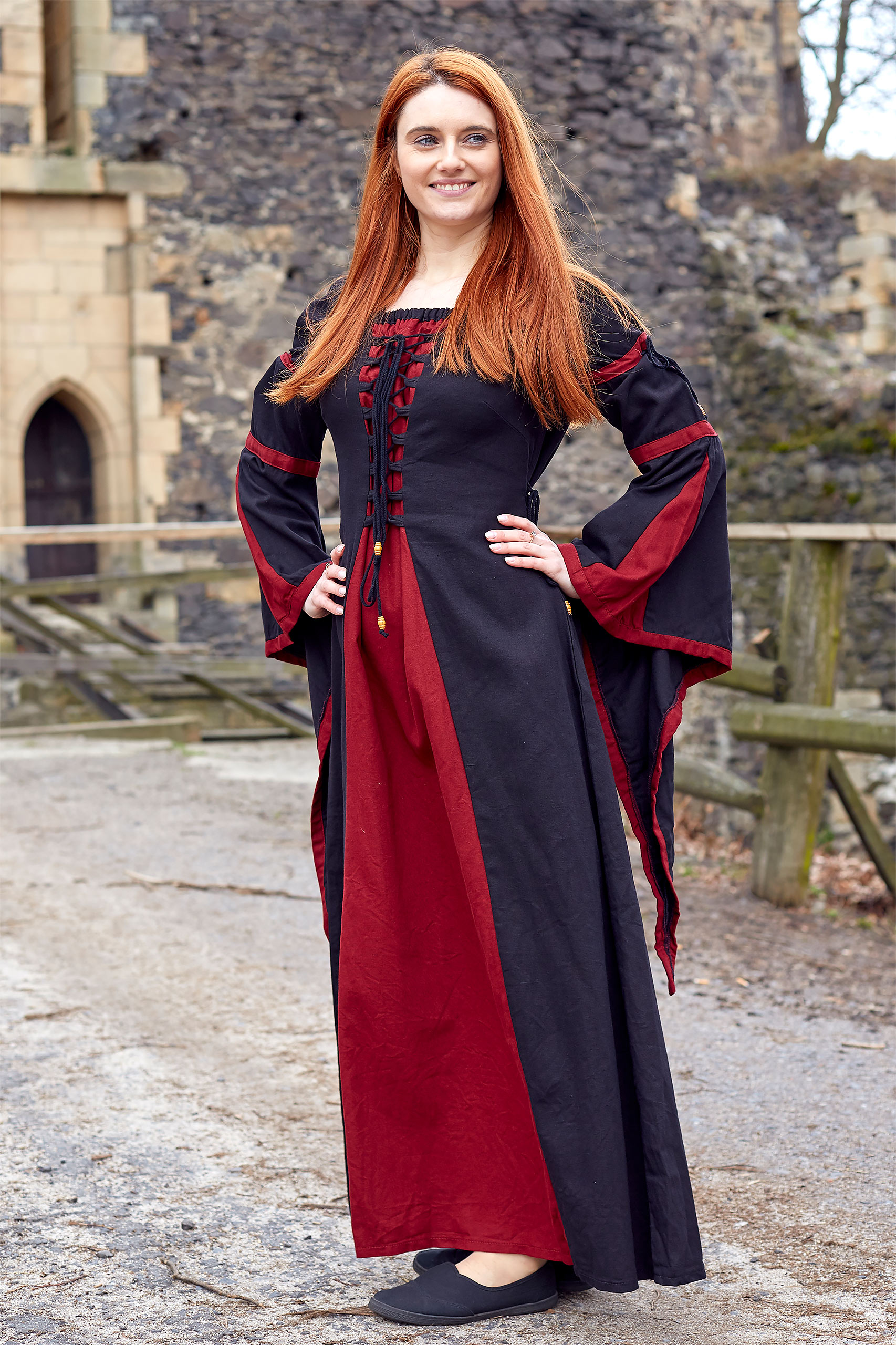 Elisa - Robe Médiévale Rouge-Noir