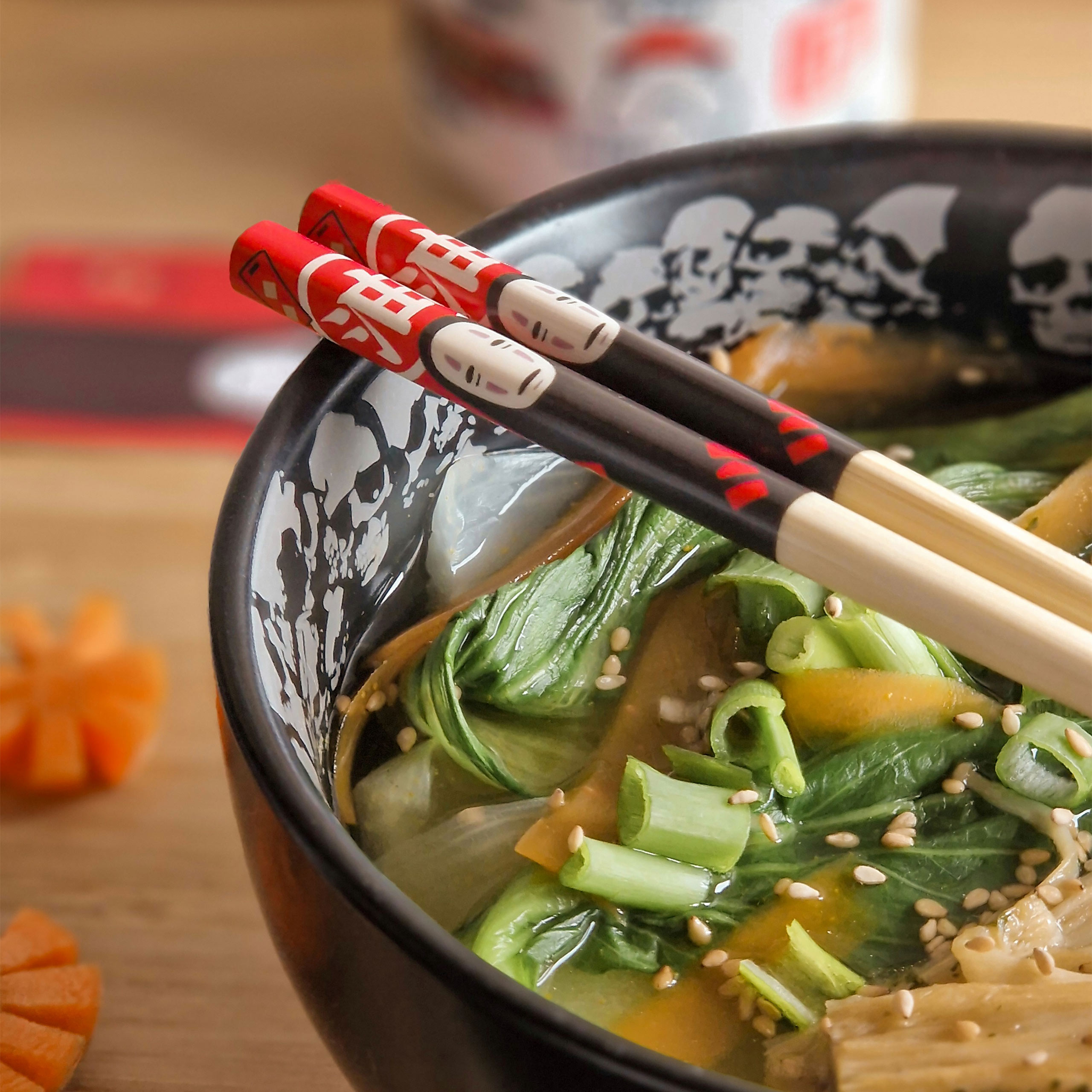 Spirited Away - Pałeczki Bez-Twarzy