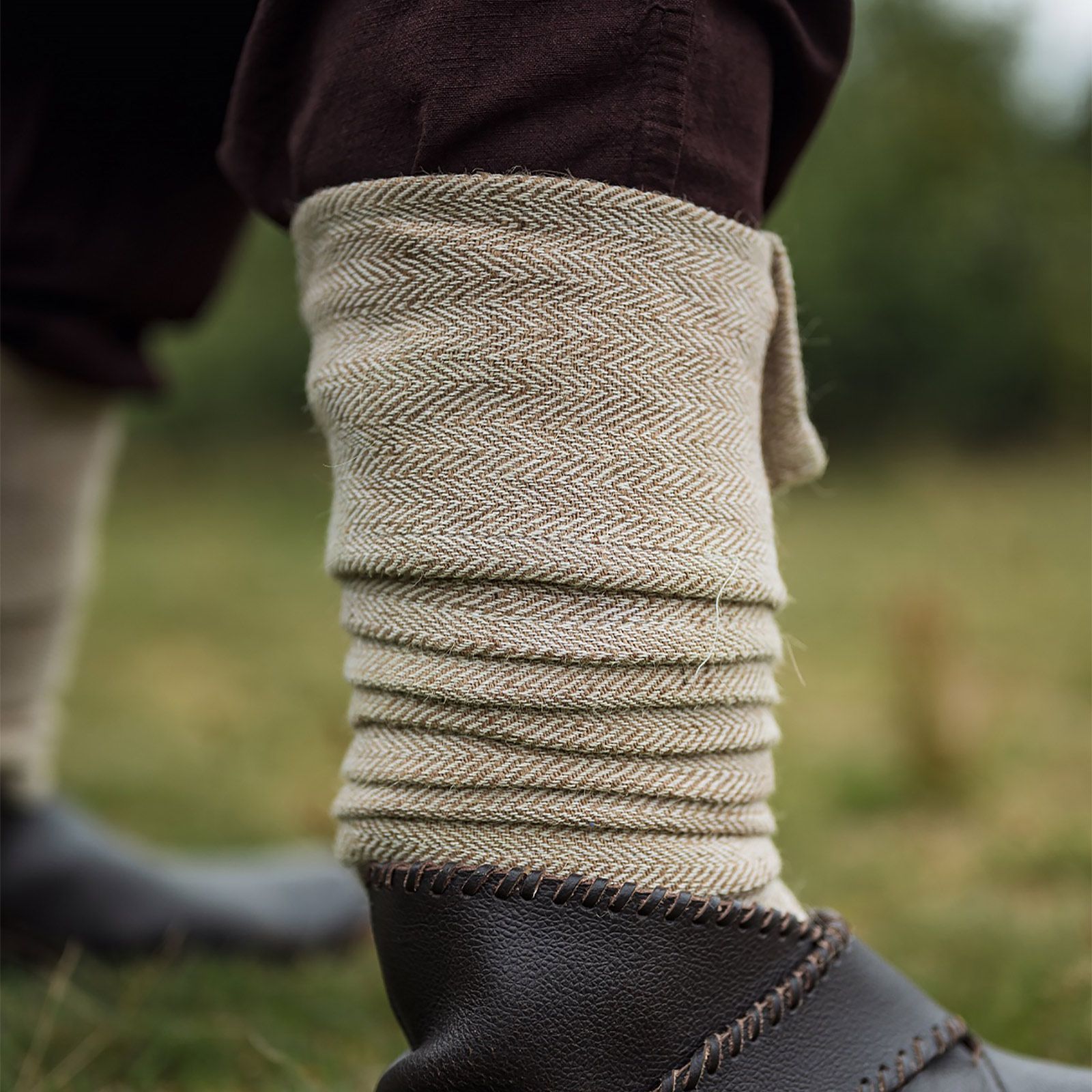 HEMAD Mittelalter Wadenwickel Set Baumwolle - Mit Fibeln 3,8m Länge - Modell Balder