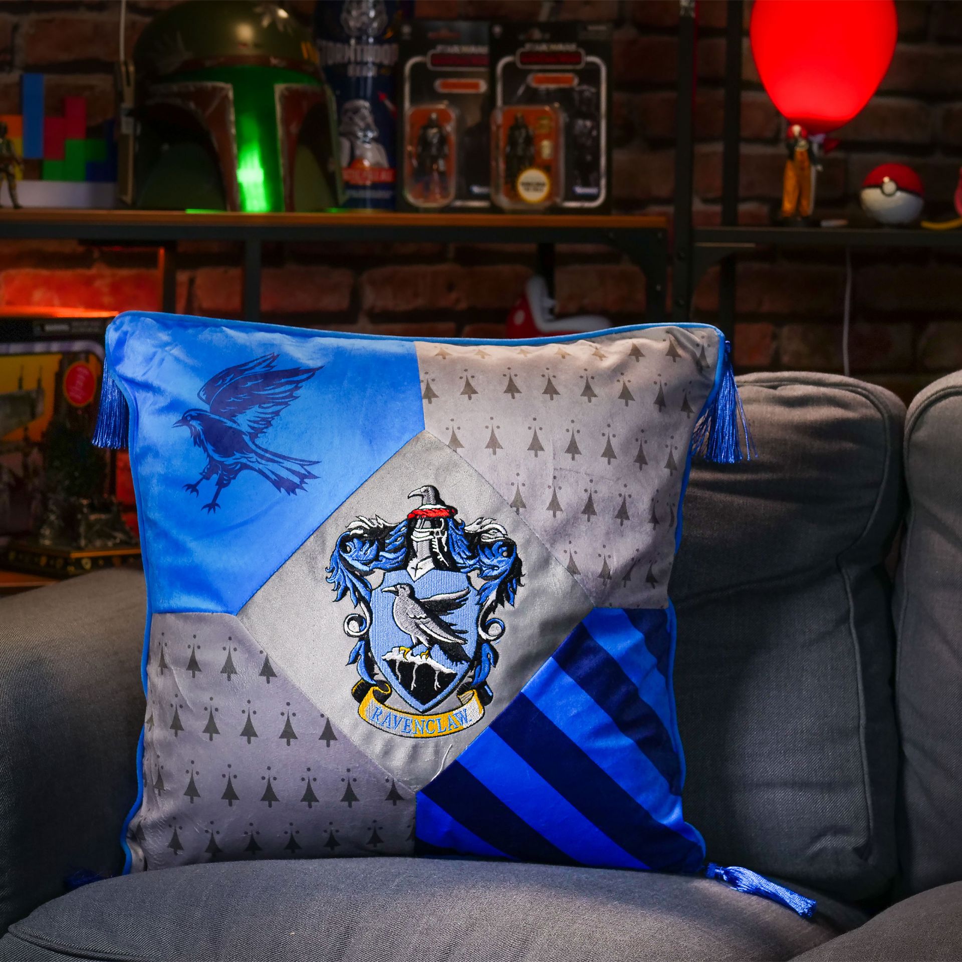Harry Potter - Ravenclaw Deluxe Cushion with Tassels | Elbenwald