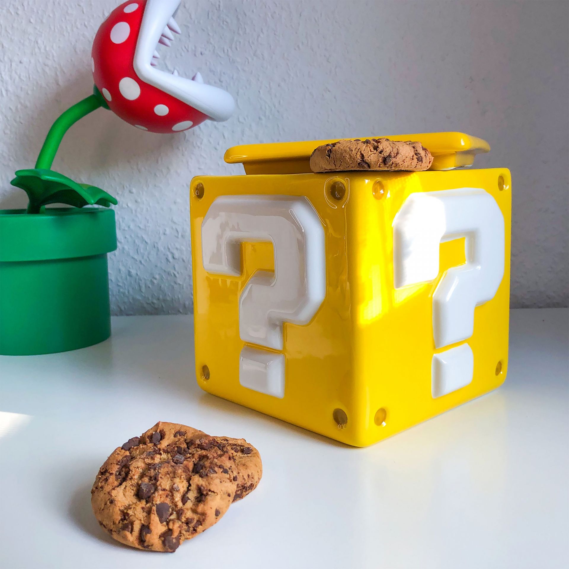 Super Mario - Question Mark Can | Elbenwald