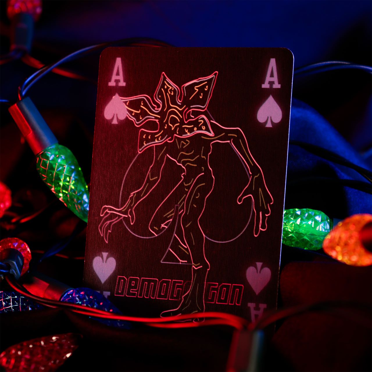 Stranger Things - Hawkins Playing Cards | Elbenwald