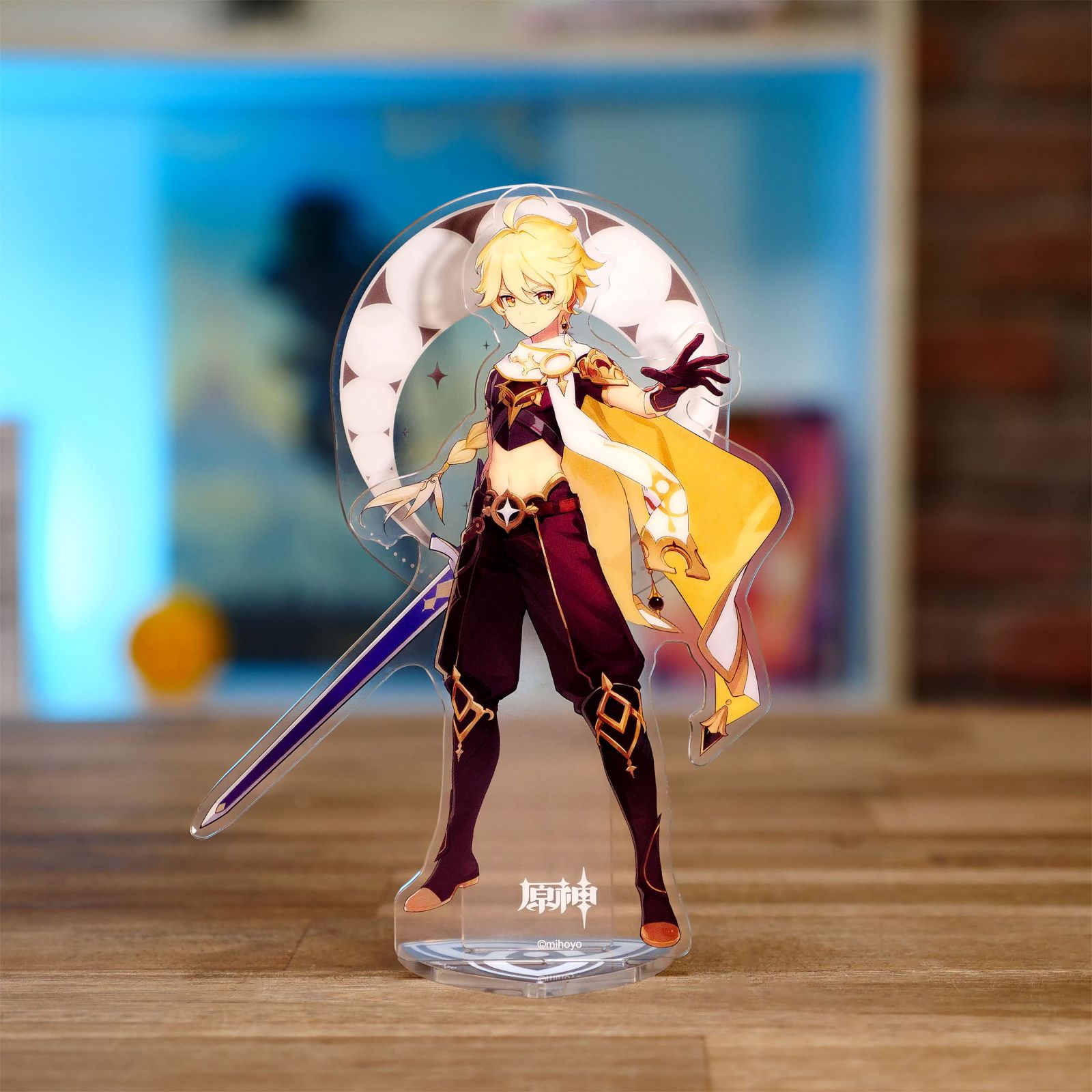 Figurine Acrylique Genshin Impact - Wriothesley - Stand Décoratif 15cm - Collection Jeu Vidéo